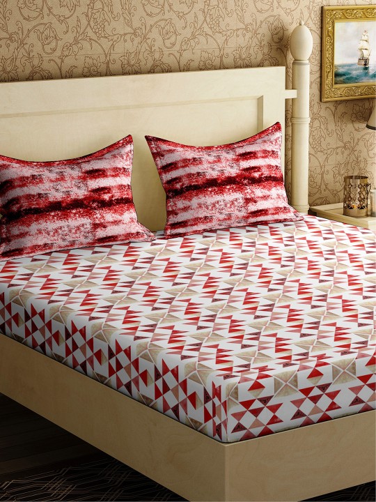 White & Red Geometric Flat 144 TC Cotton King Bedsheet with 2 Pillow Covers