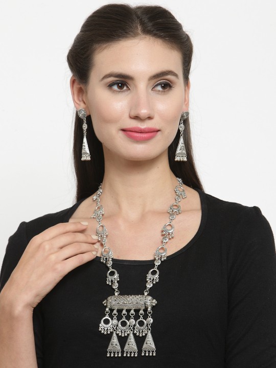 Women Silver-Toned Designer Necklace & Earring Set