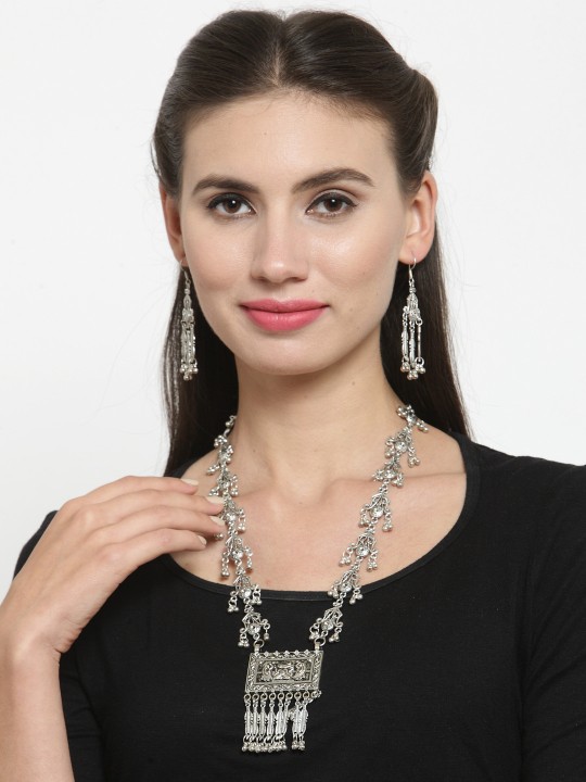 Women Silver-Toned Designer Necklace & Earring Set