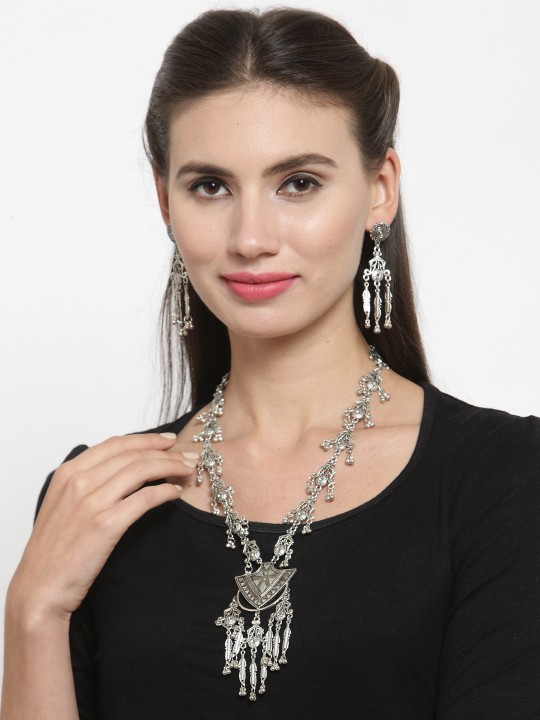 Women Silver-Toned Designer Necklace & Earring Set