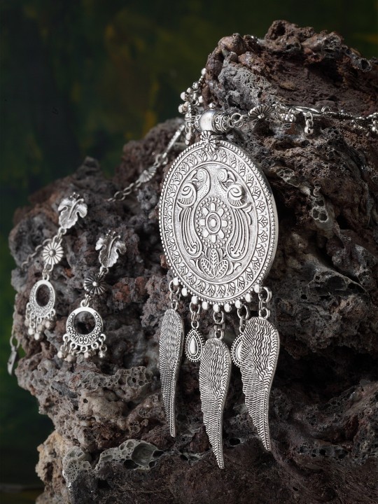 Women Silver-Toned Designer Handcrafted Necklace & Earring Set