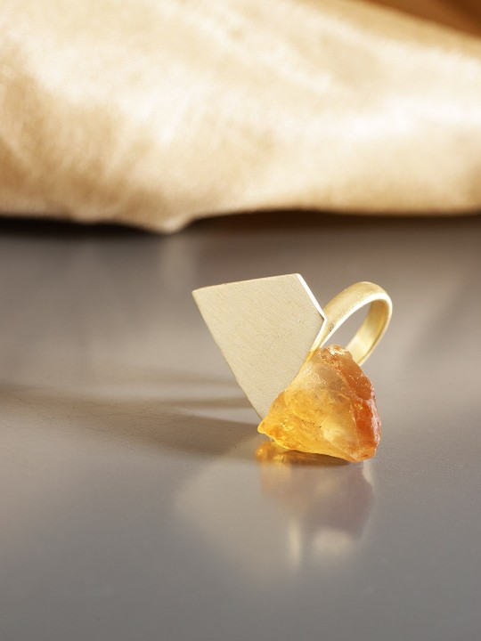 Brown Gold-Plated Onyx-Studded Handcrafted Adjustable Finger Ring