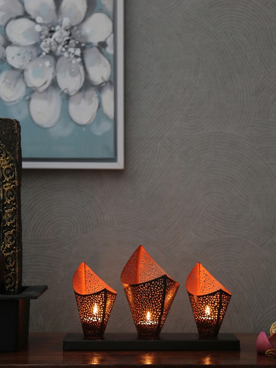 Brown Set of 3 Candle Holders With Tray