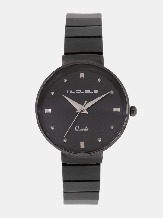 Women Black Analogue Watch T7