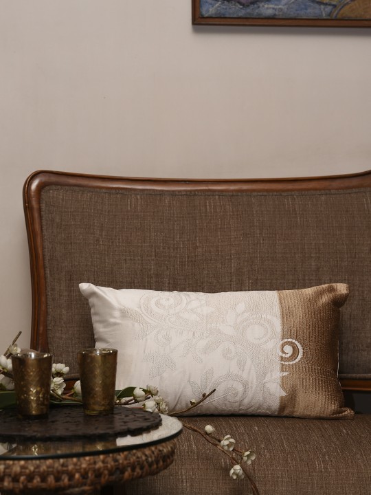 Cream-Coloured Floral Rectangle Cushion Cover