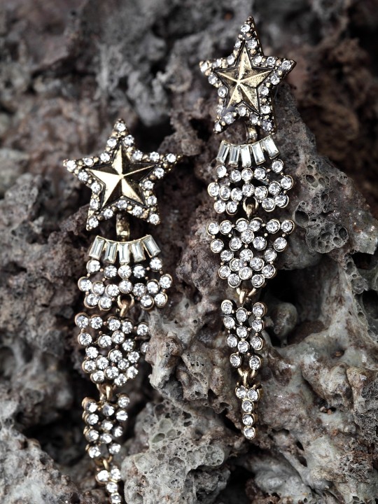 White Contemporary Drop Earrings