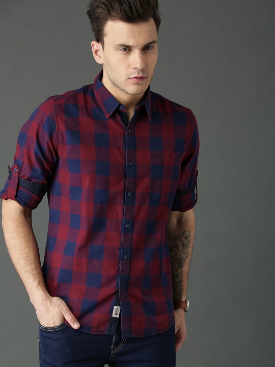 Men Maroon & Navy Blue Regular Fit Checked Casual Shirt 38