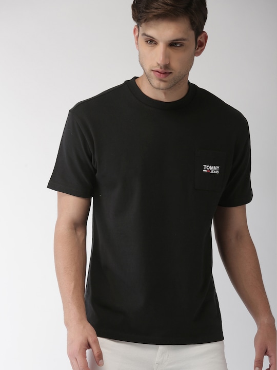 Men Black Relaxed Fit Solid T-Shirt L