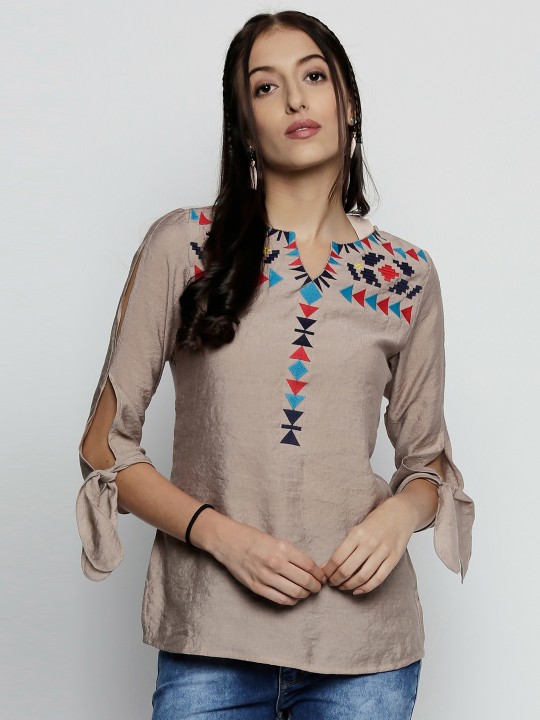 Women Beige Printed Top M