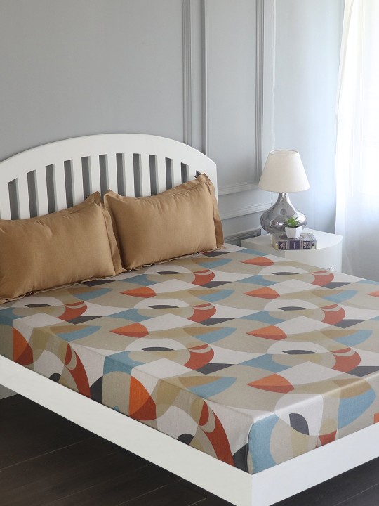 Multicoloured Geometric Flat 210 TC Cotton Double Bedsheet with 2 Pillow Covers