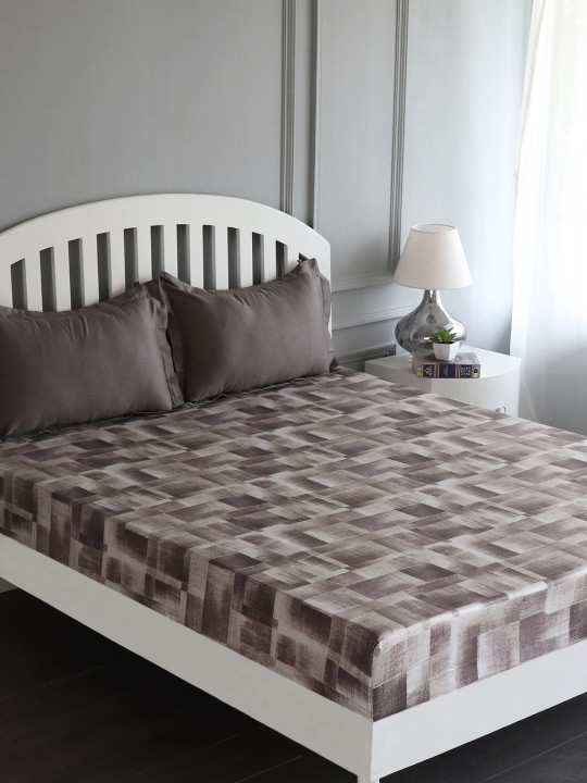 Brown & White Geometric Flat 210 TC Cotton Double Bedsheet with 2 Pillow Covers