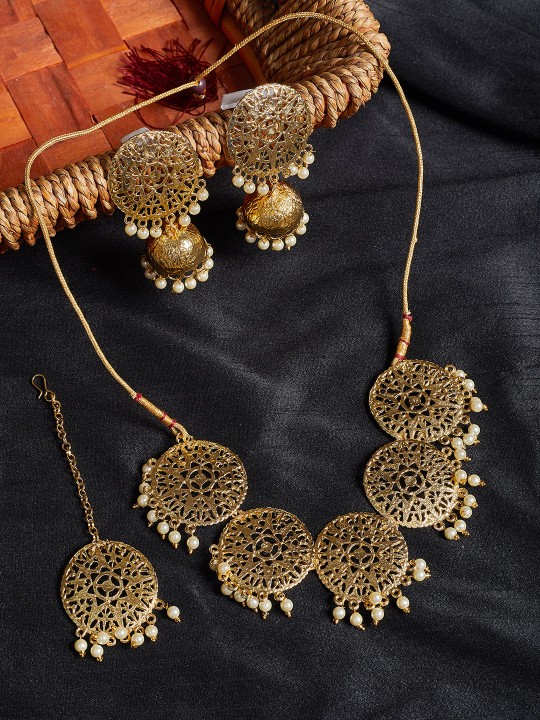 Women Gold-Toned Handcrafted Jewellery Set