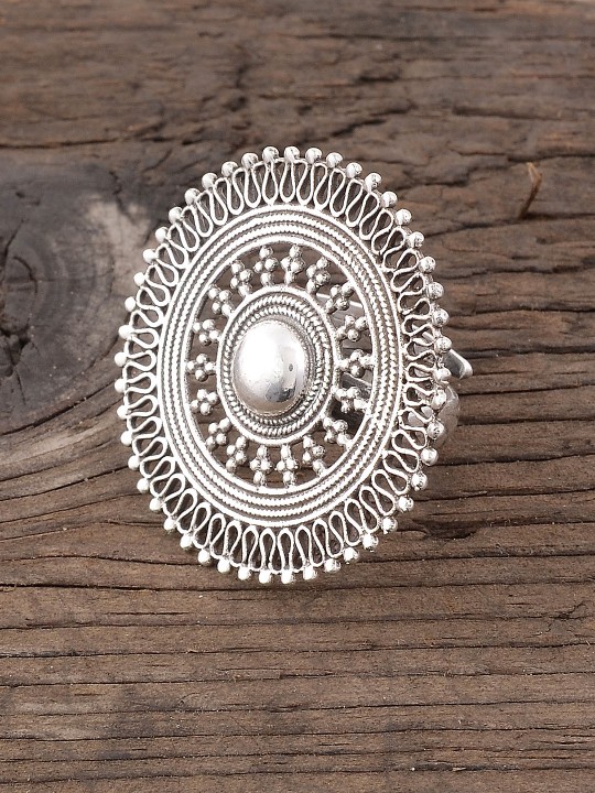 Women Silver-Plated Handcrafted 92.5 Sterling Silver Oxidised Ring