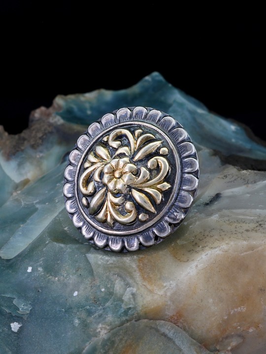 Women Silver-Plated & Gold-Toned 92.5 Sterling Silver Oxidised Ring