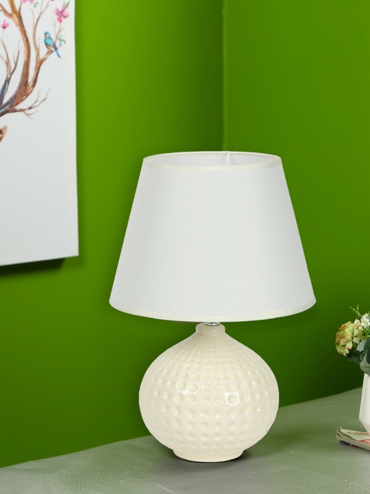 Table Lamp With Shade
