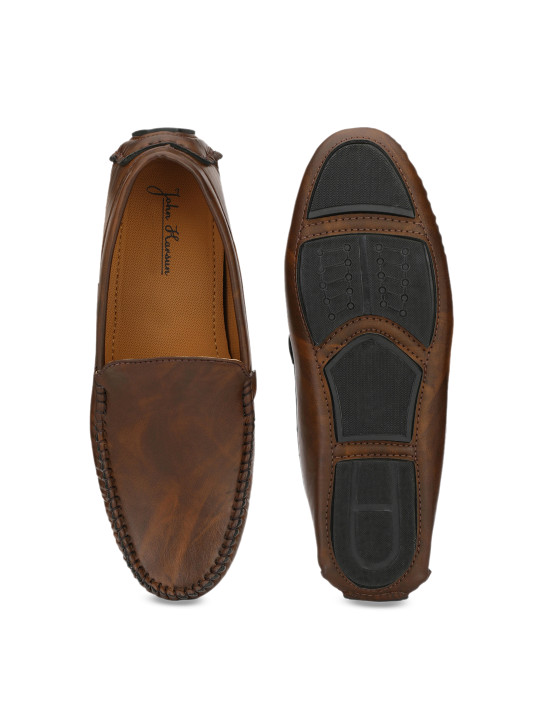 men brown loafers