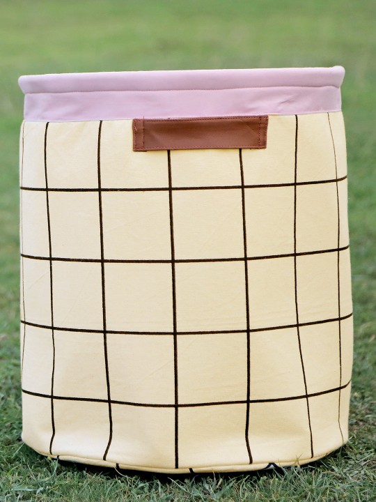 Cream Checkered Laundry Bag