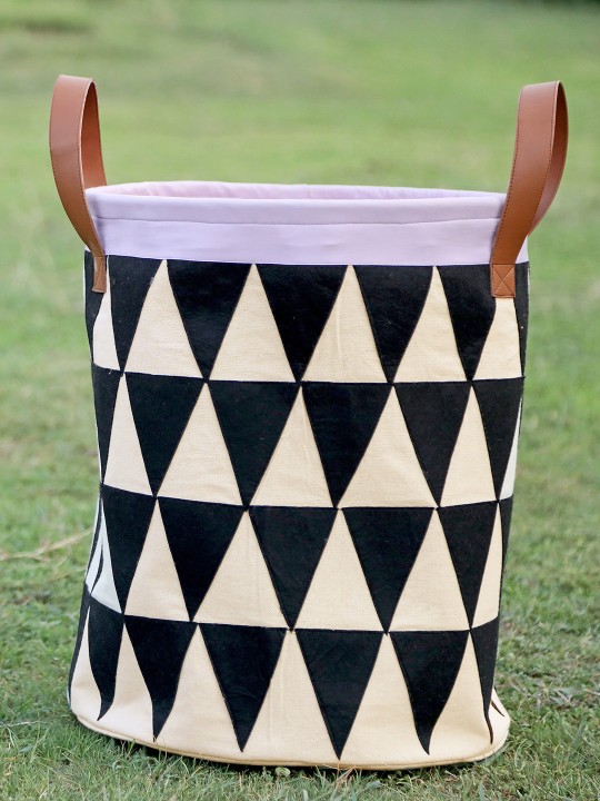 Black & White Geometric Printed Laundry Bag