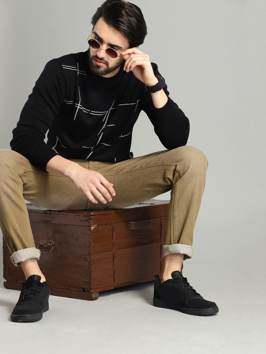 Roadster The Lifestyle Co Men Black & Grey Self Design Sweater