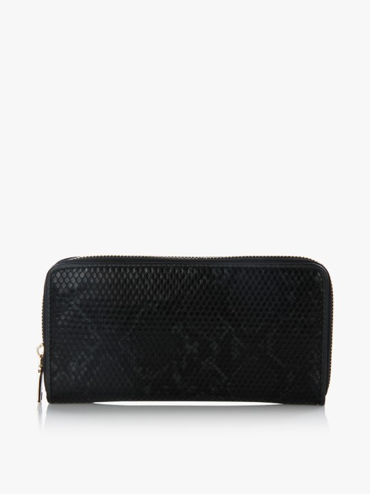Black Clutch