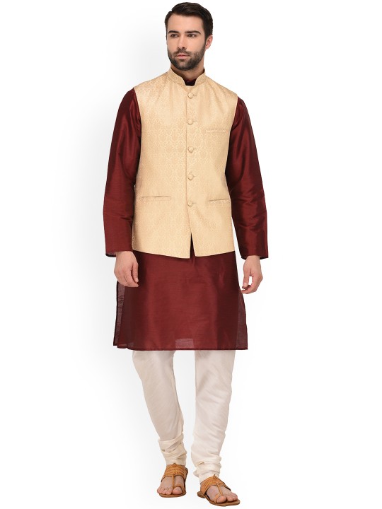Men Maroon & White Solid Kurta with Churidar M
