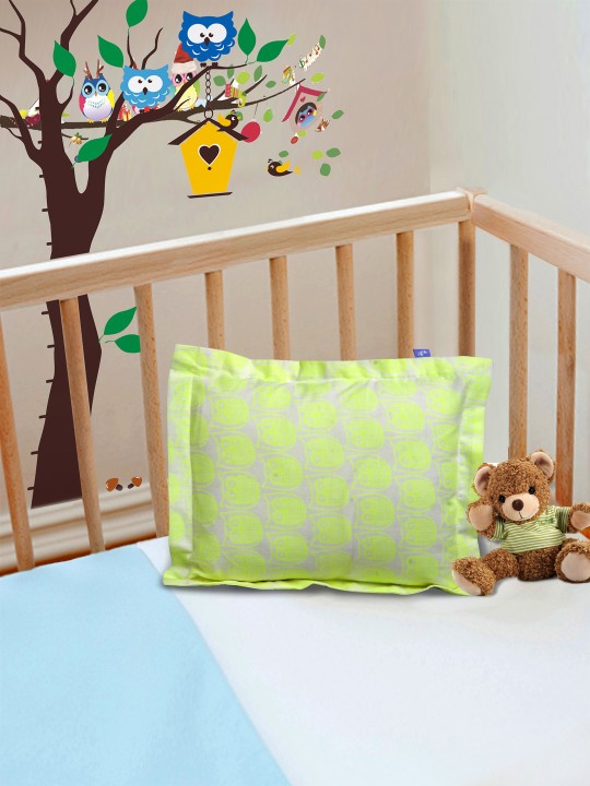 Kids Green & White Printed Rectangular Pillow Cover