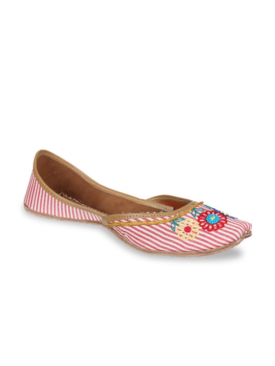 Women Multicoloured Solid Mojaris 35