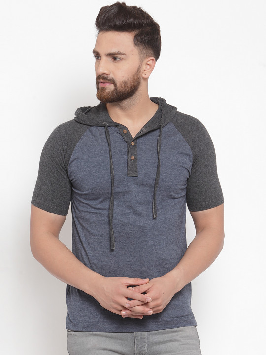 Kalt Men Navy Blue Solid Hood T-shirt