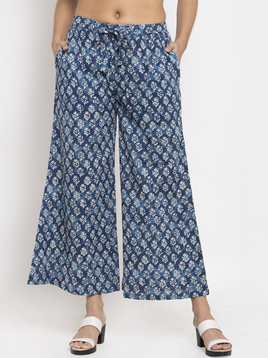 SOUNDARYA Women Blue & White Printed Flared Palazzos