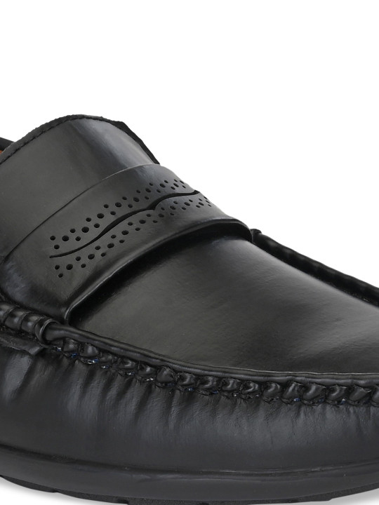 men black loafers