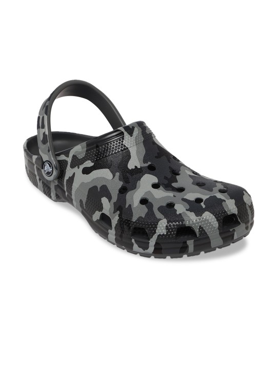 Flat 60% off on Crocs