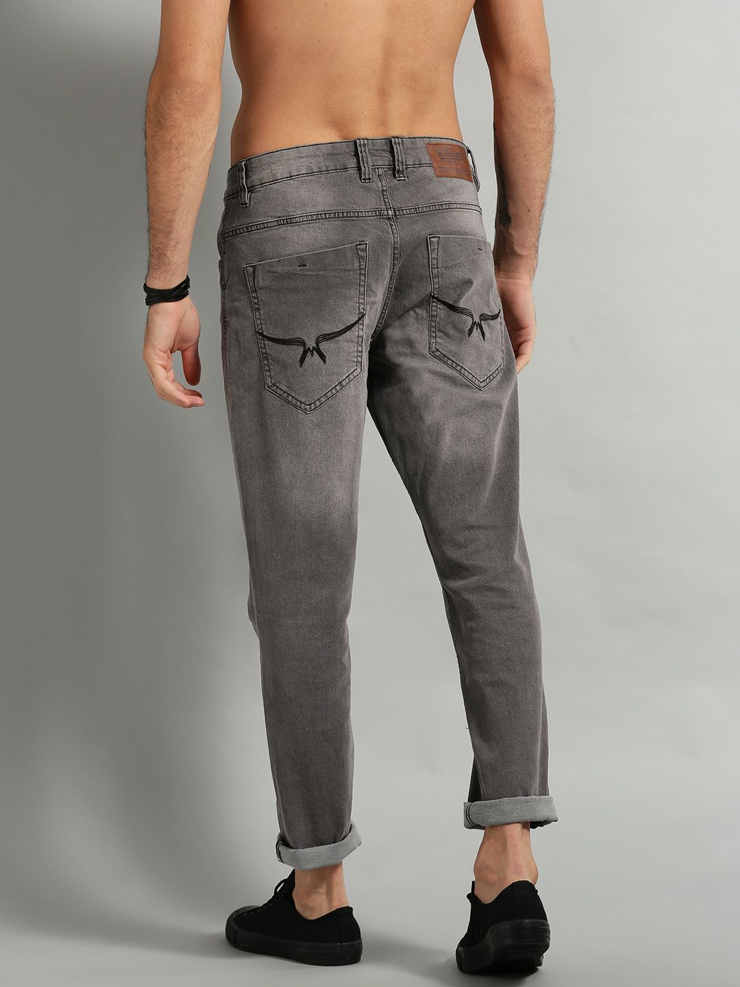 Roadster Men Grey Slim Fit Mid-Rise Clean Look Stretchable Jeans (Image - 2)