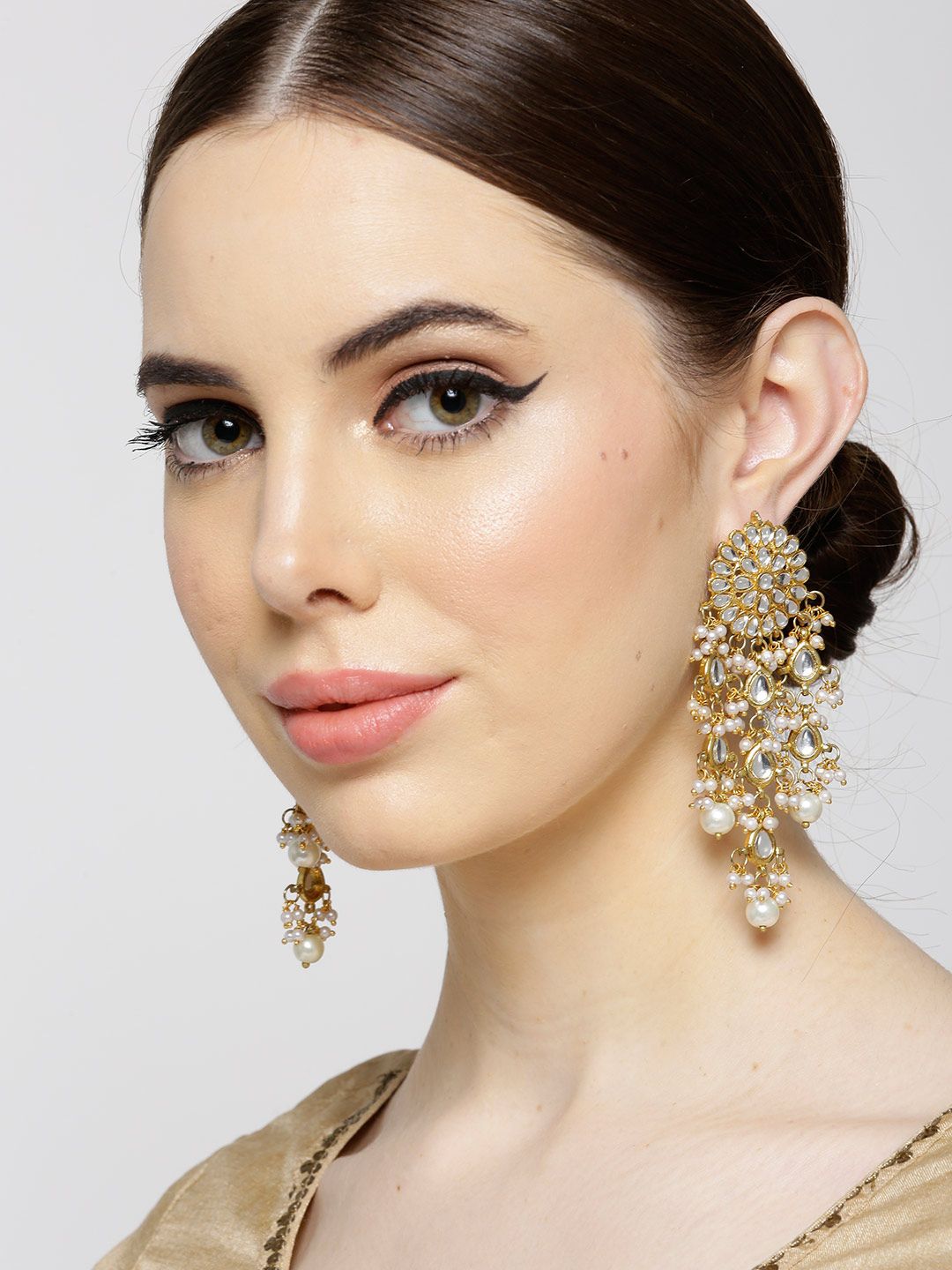 KARATCART Off-White Gold-Plated Stone-Studded Floral Drop Earrings (Image - 3)