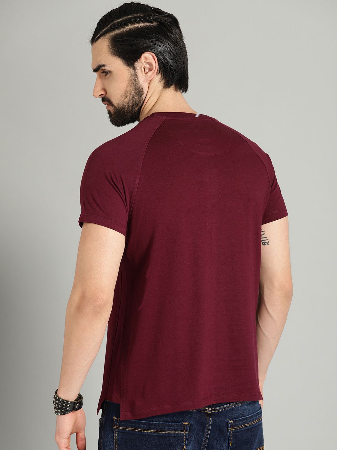 Roadster Men Maroon & Off-White Printed Round Neck T-shirt (Image - 3)