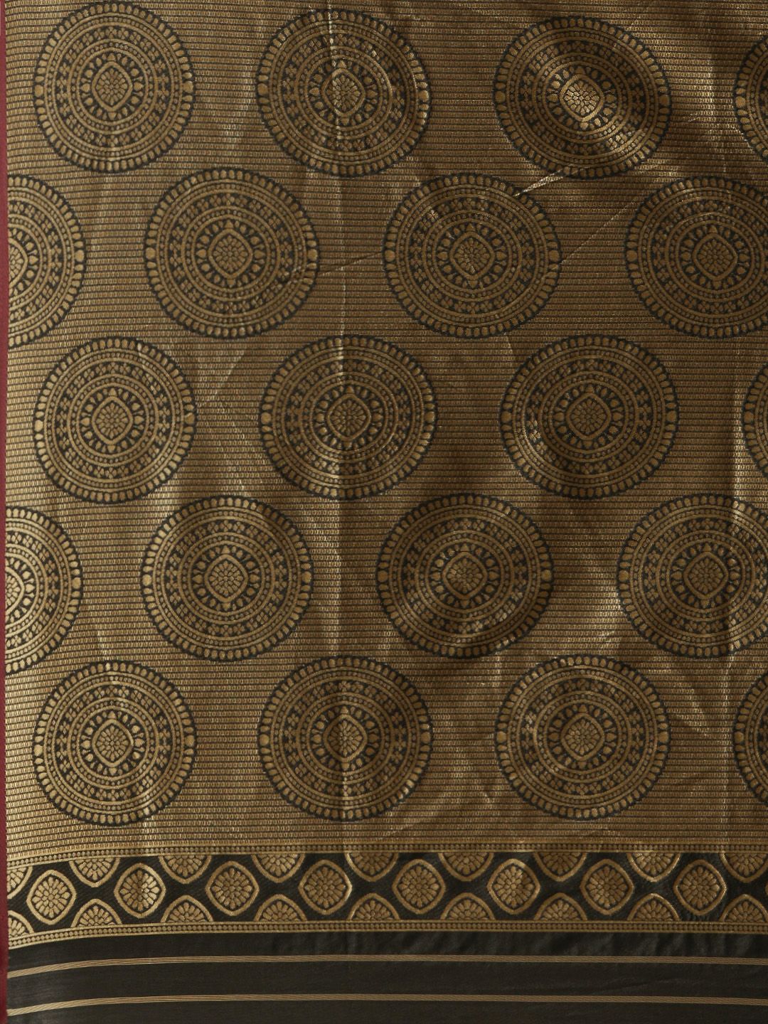 VASTRAD Black & Gold-Toned Silk Blend Woven Design Banarasi Saree (Image - 3)