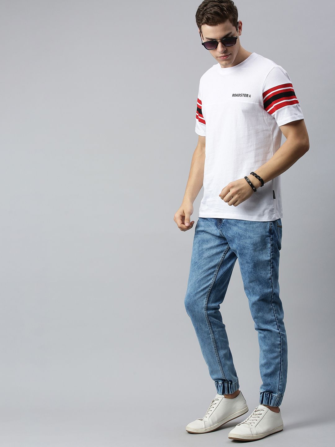 Roadster Men Blue Jogger Fit Mid-Rise Clean Look Stretchable Jeans (Image - 3)