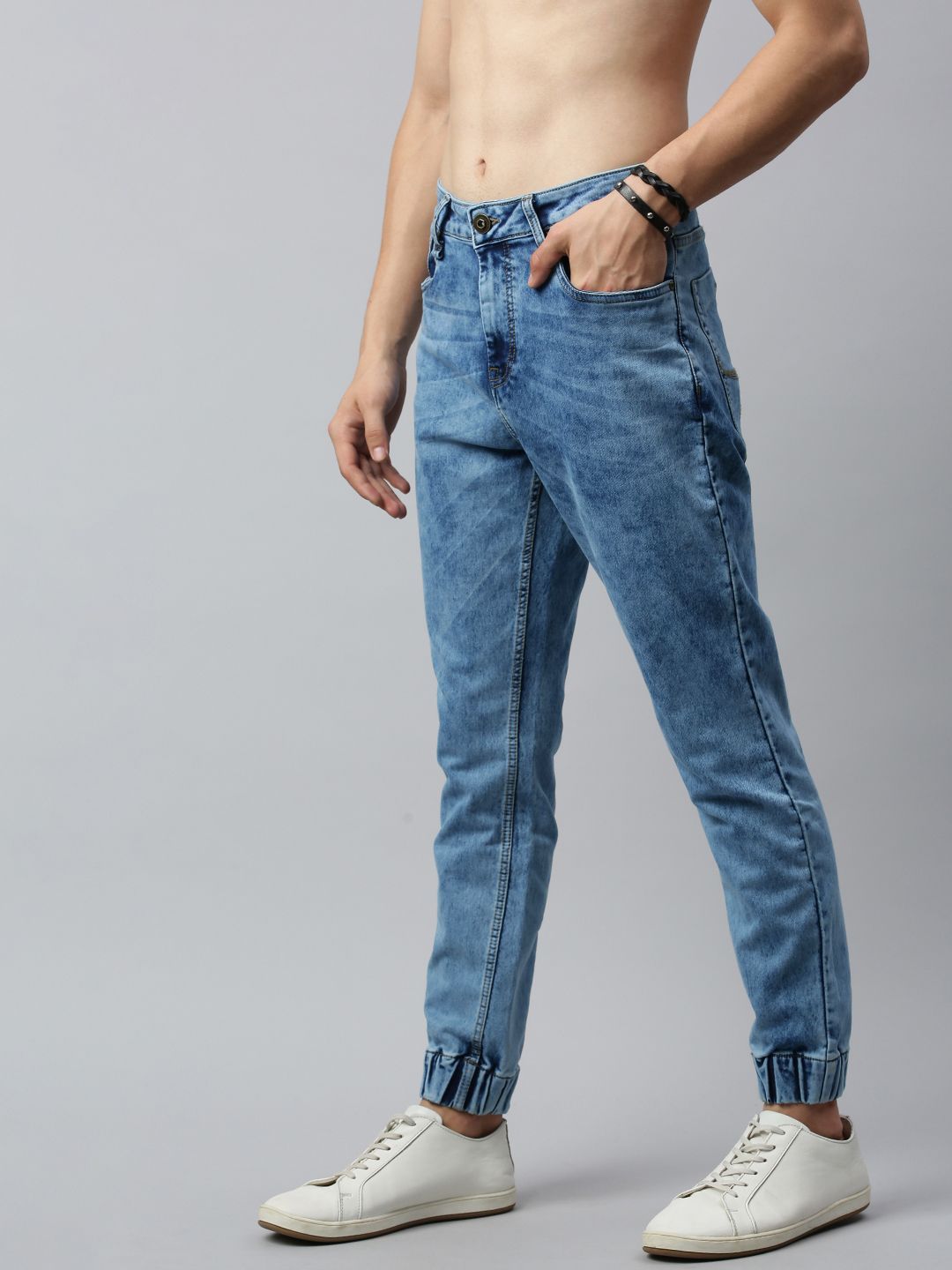Roadster Men Blue Jogger Fit Mid-Rise Clean Look Stretchable Jeans (Image - 1)