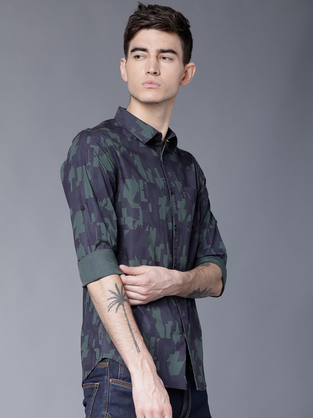 HIGHLANDER Men Navy Blue & Olive Green Slim Fit Printed Casual Shirt (Image - 2)