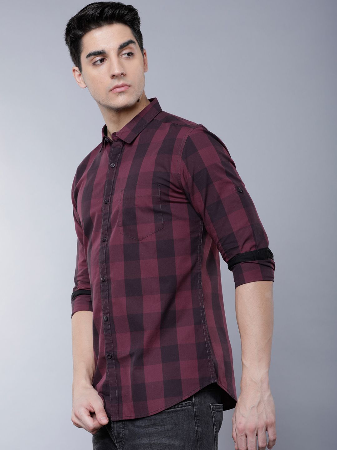 HIGHLANDER Men Black & Maroon Slim Fit Checked Casual Shirt (Image - 3)