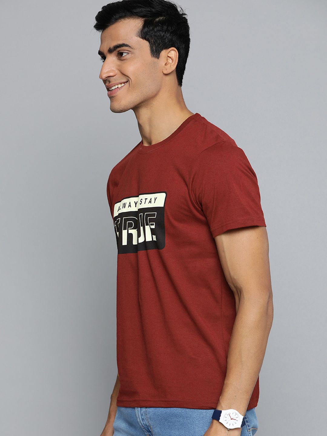 HERE&NOW Men Maroon & Black Typography Print Pure Cotton Round Neck T-shirt (Image - 2)