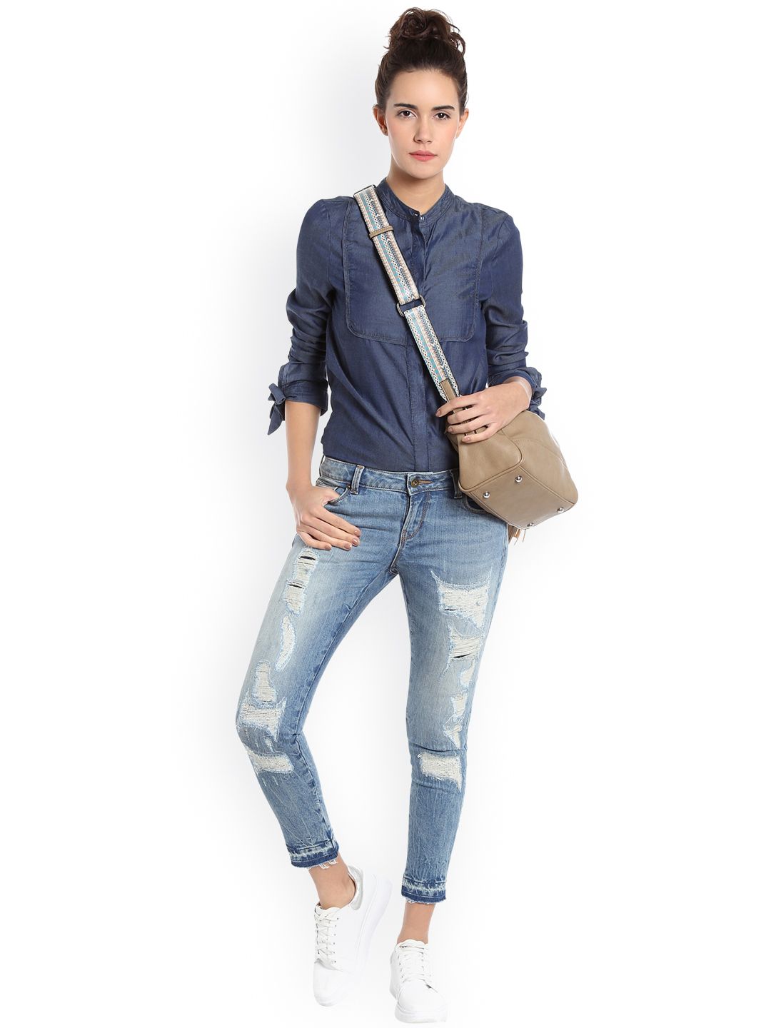 Vero Moda Women Blue Chambray Casual Shirt (Image - 3)