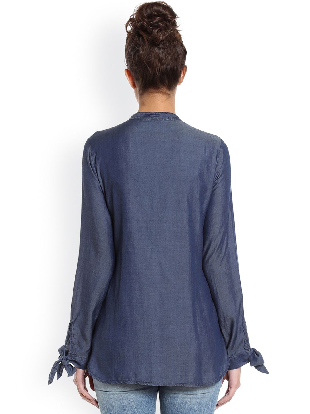 Vero Moda Women Blue Chambray Casual Shirt (Image - 2)