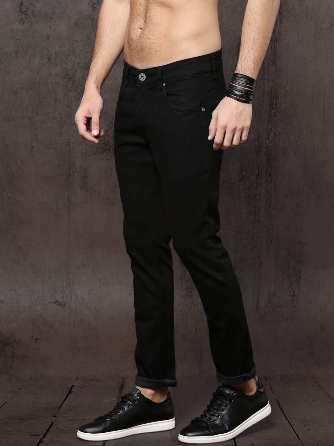 Roadster Time Travlr Men Black Skinny Fit Mid-Rise Clean Look Stretchable Jeans (Image - 1)
