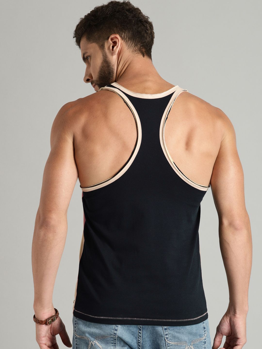 Roadster Men Beige Solid Round Neck T-shirt (Image - 3)