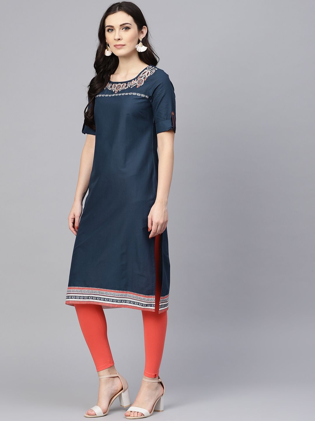 W Women Navy Blue Solid Straight Kurta (Image - 2)