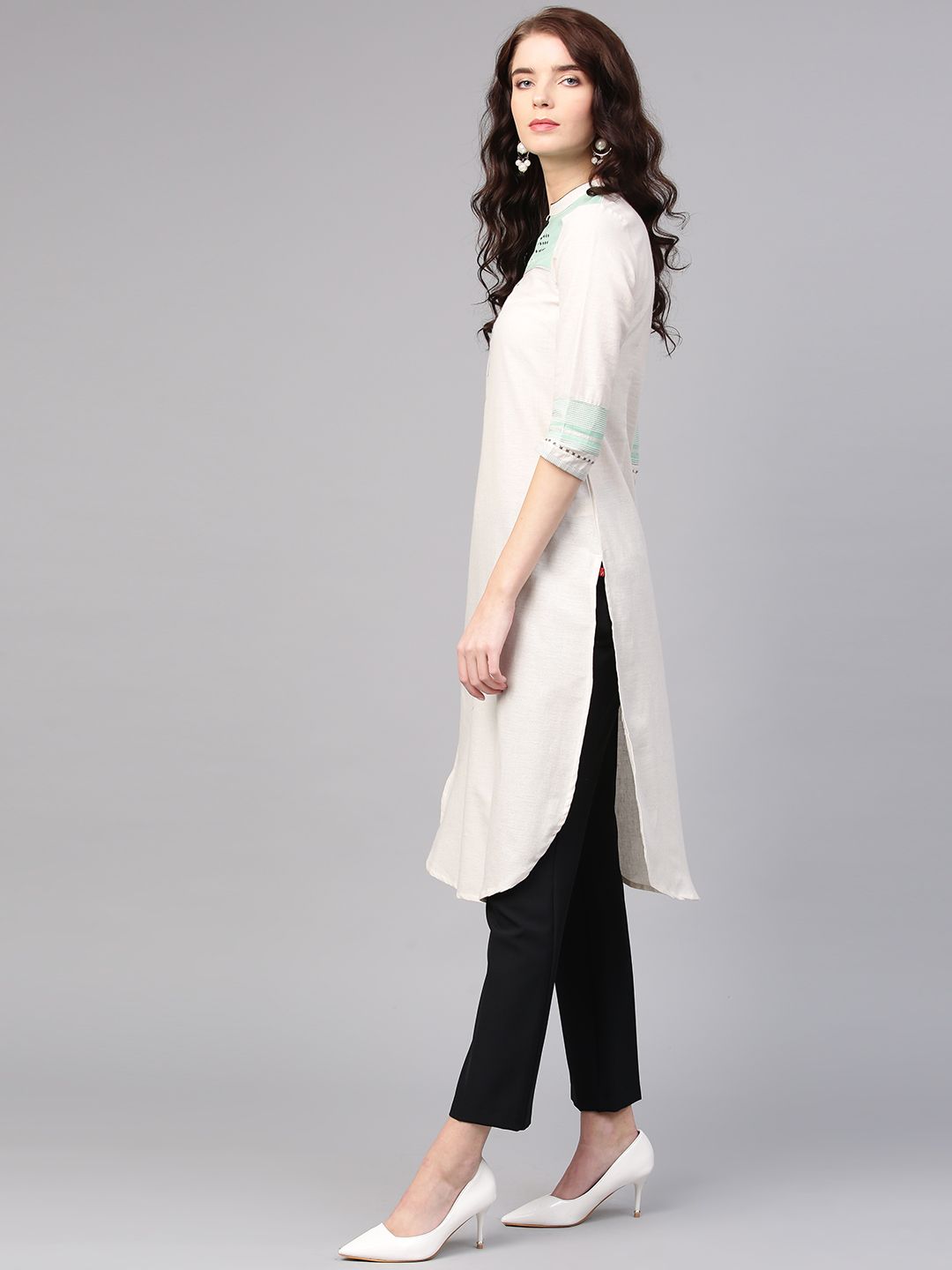 W Women Off-White Yoke Design Straight Kurta (Image - 2)