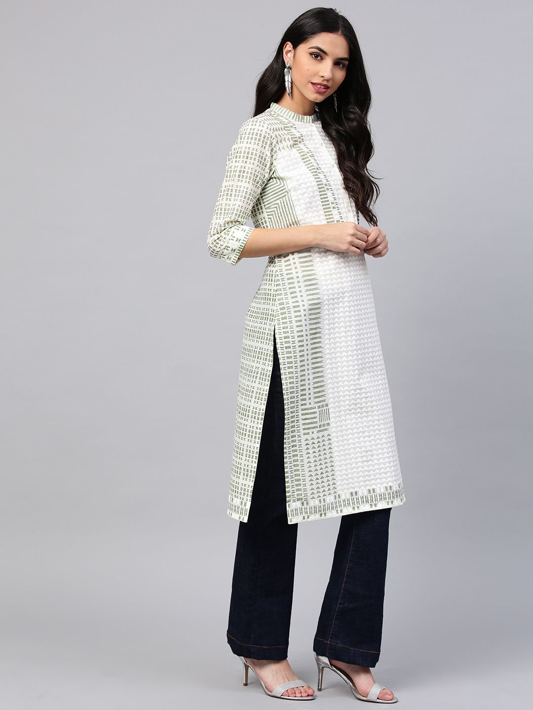 W Women White & Green Printed Straight Kurta (Image - 3)