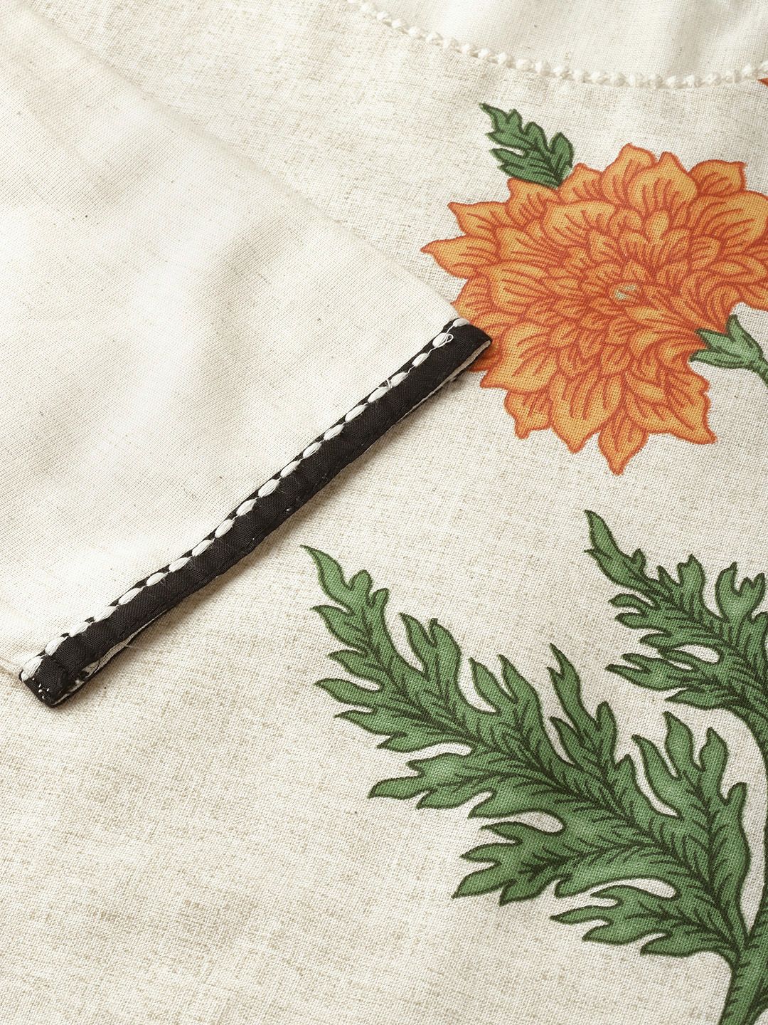 W Women Off-White & Orange Printed Straight Kurta (Image - 1)