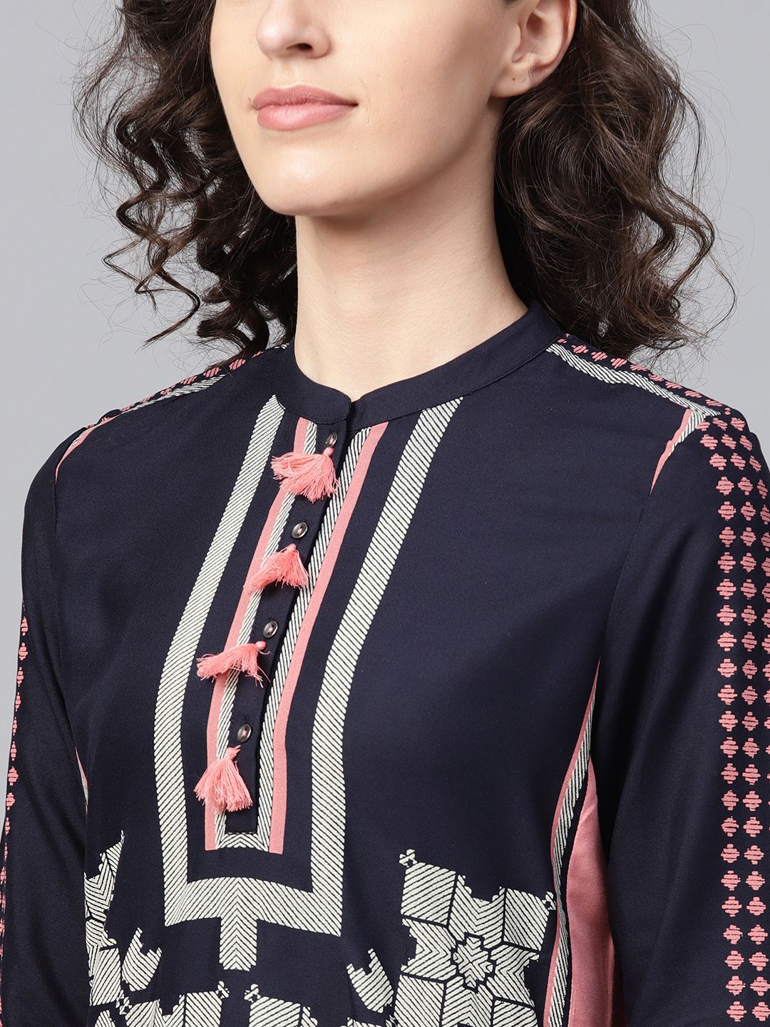 W Women Navy Blue & Pink Printed Straight Kurta (Image - 1)