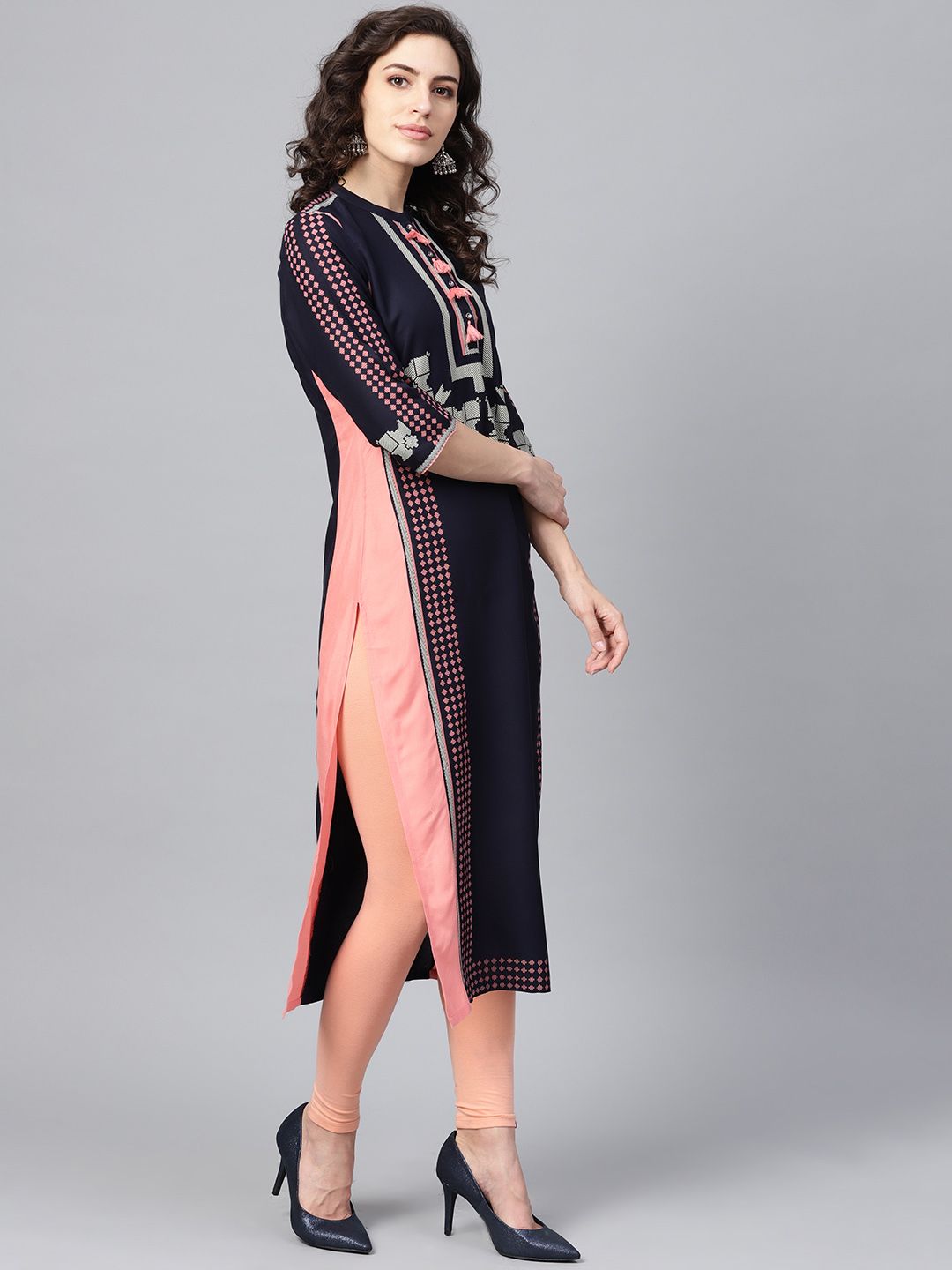 W Women Navy Blue & Pink Printed Straight Kurta (Image - 2)